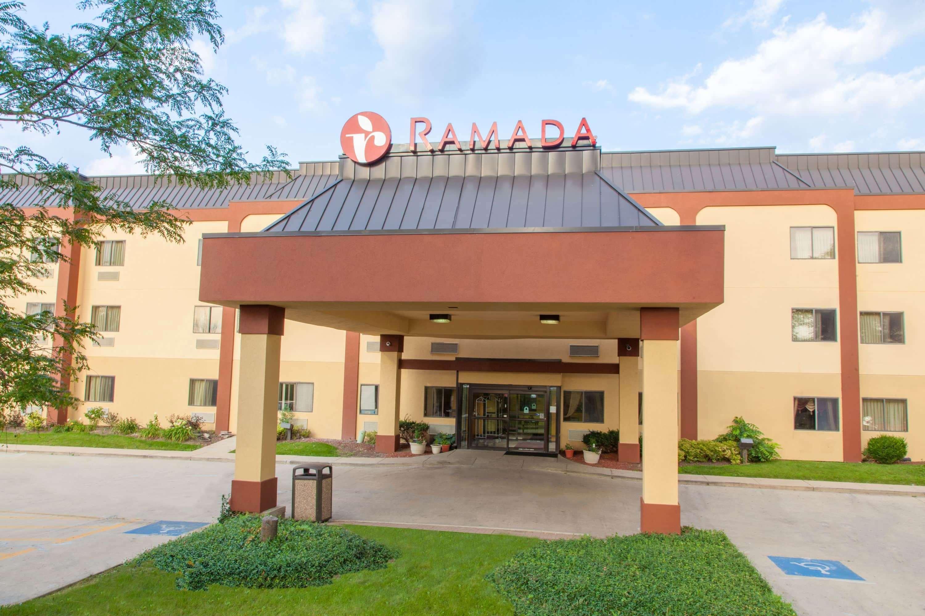 Best Western Bolingbrook Hotel Exterior photo