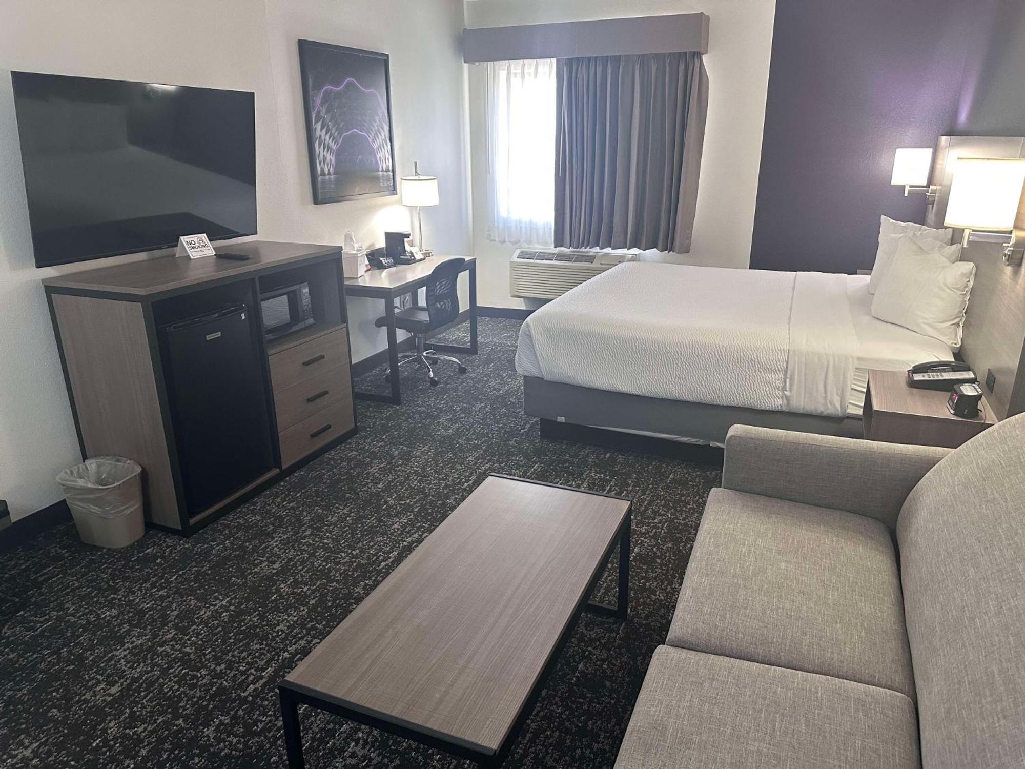 Best Western Bolingbrook Hotel Exterior photo